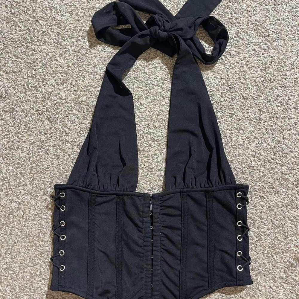 I am gia black top with tie - Picture 3 of 8